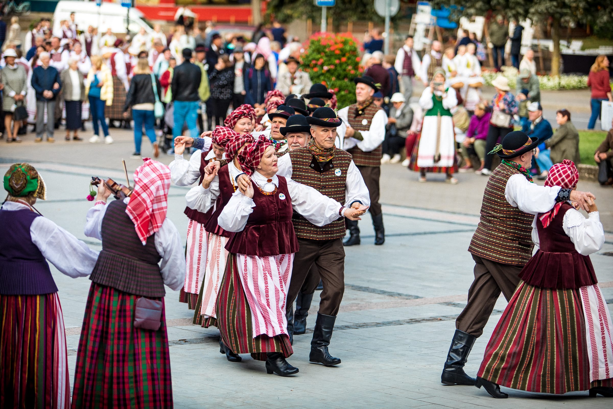 5-ASIS TARPTAUTINIS LIAUDIŠKŲ ŠOKIŲ FESTIVALIS „PALANGOS MIESTELY 2021“