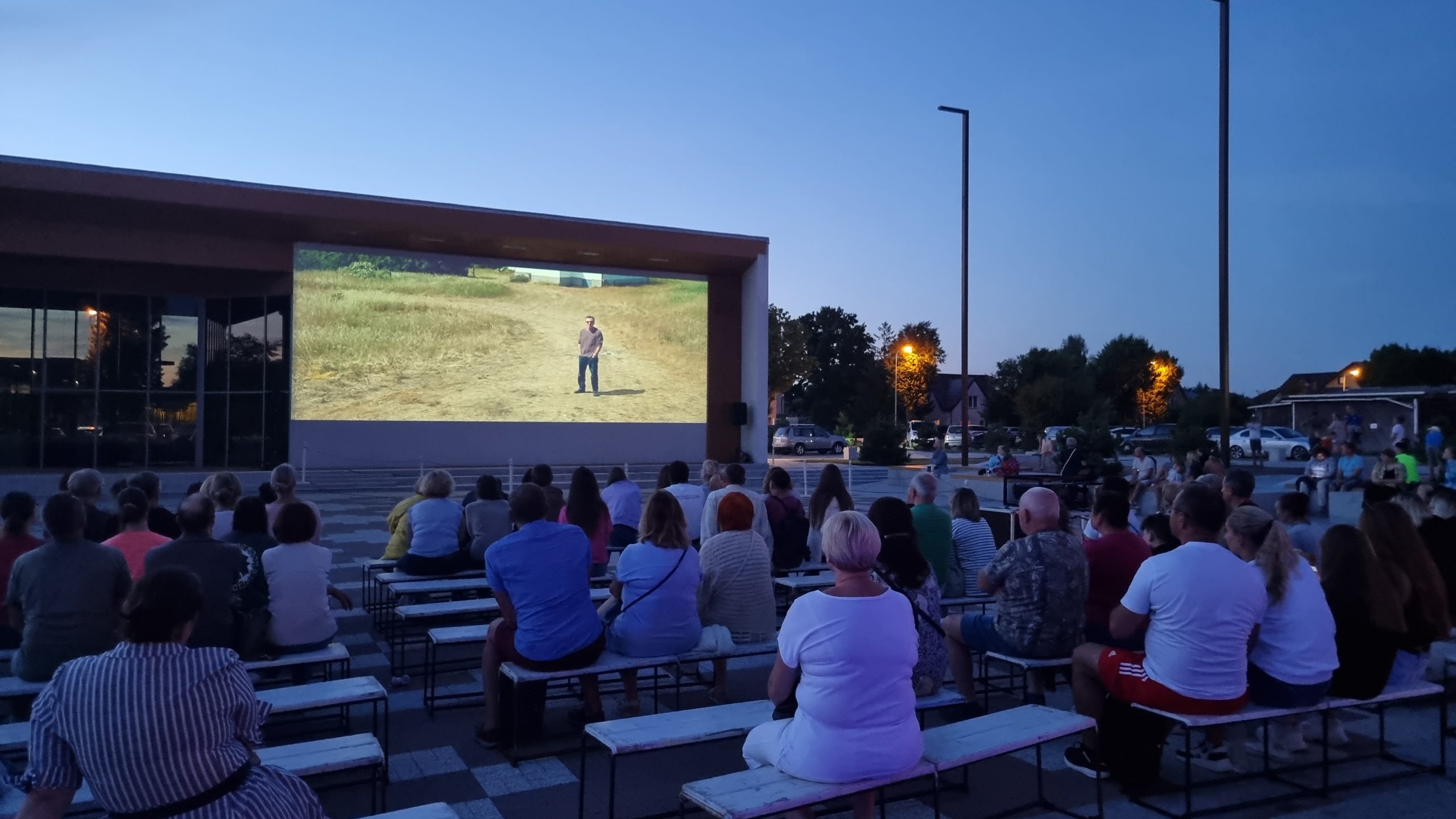 TARPTAUTINIŲ FILMŲ VASARA ŠVENTOJOJE – KULTŪRINGAI SU KINU