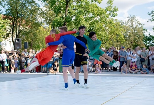 IV Gatvės teatrų festivalis Šventojoje